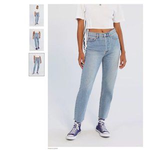 Urban Outfitters - BDG High-Waisted Slim Straight
